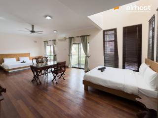 Family House at Kemensah Heights Ampang 3BR for 11pax - 8