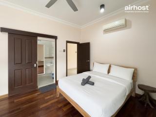 Family House at Kemensah Heights Ampang 3BR for 11pax - 7