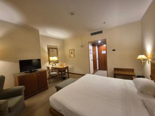 Hotel Excelsior Magenta - 6