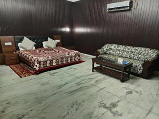 Satkar palace hotel - 0