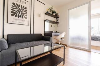 1BR/1BA Retreat: Pool Gym Near Patong Beach Views - 9