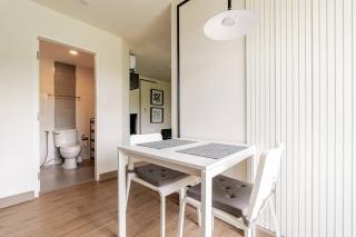 1BR/1BA Retreat: Pool Gym Near Patong Beach Views - 7