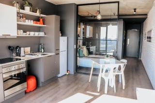 Wex831 - Studio on 8th Floor with Pool, Parking & Gym - 7