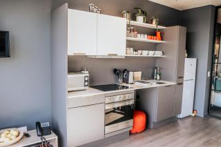 Wex831 - Studio on 8th Floor with Pool, Parking & Gym - 3