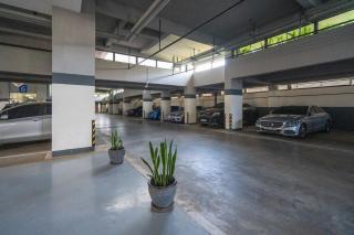 Luxurious Furnished Apartment next toJunction mall - 2