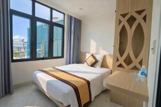 Lucky Hotel Uông Bí - 4