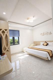 Lucky Hotel Uông Bí - 3