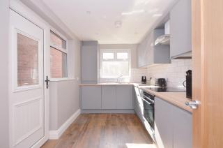 Modern Queens Quarter Townhouse 1 - 3