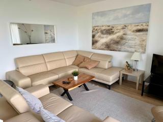 Luxury Condo with Pool and River View - 2