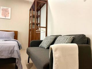 1-Min Walk to BTS Thonglor Simple Spotless Great Value Stay - 1