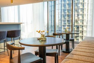 Sky Harbour Outlook - Queens Wharf lvl 29 city & river view - 4