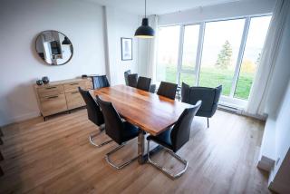 Luxury Condo with Stunning View and Pool - 3