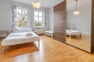 Raciborska Urban Apartment by BookingHost - 1