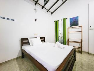 Oni Omi Vlla Hikkaduwa - 7