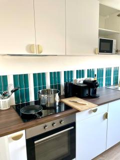 Spacious 5 rooms - free parking - fully equiped - 8