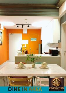 Cityscape Retreat TRION-KL & Standard Apartment - 3