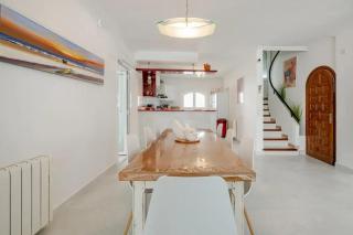 Welcoming villa in Empuriabrava with private pool - 5