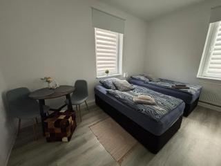 Apartment, Ferienwohnung- Bad-Küche- Parkplatz - 8