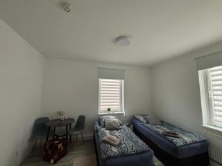 Apartment, Ferienwohnung- Bad-Küche- Parkplatz - 7