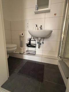 Apartment, Ferienwohnung- Bad-Küche- Parkplatz - 2