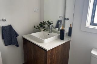 Spacious 5BDR Family Haven in Melbourne - 2