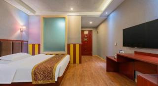 Super 8 Hotel Shiyan Beijing Middle Road - 1