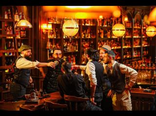 Beatles-Themed Home , City Center 2BD! 5min Republic Square - 1