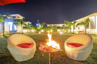 Saroja Farm Pet-friendly 3-BHK Farmhouse With Private Pool, Lush Garden & Discotheque - 1