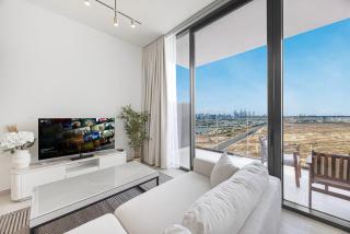 Daniels Chic 1BR with City Skyline Views at JVC - 9