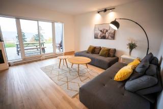 Chic Condo - Stunning View & Quiet - 5