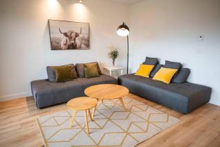 Chic Condo - Stunning View & Quiet - 4