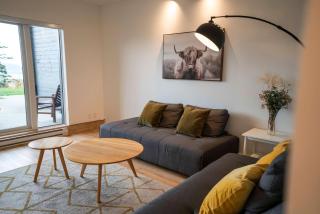 Chic Condo - Stunning View & Quiet - 3