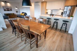 Chic Condo - Stunning View & Quiet - 1