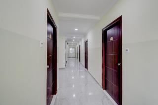 FabHotel Honey Grand - 4