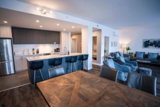 Chic Condo - River View & Comfort with Pool - 1