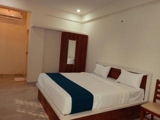 Hotel grand Vista near International Airport bangalore - 7