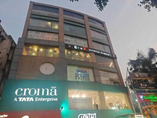 Hotel O Premium 12th Night - 2