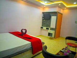 Hotel O RN Palace - 8