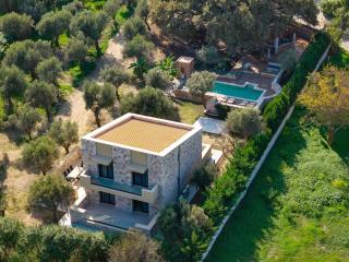 Estate Irianna 4 Bedroom Private Pool Villa & 2 Bedroom Guesthouse Rhodes - 0