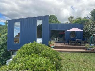 The Little Blue Haus - Pet Friendly Eco Pad, Nelson, NZ - 4