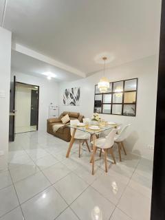 FJ Stays Urban Nest - 8