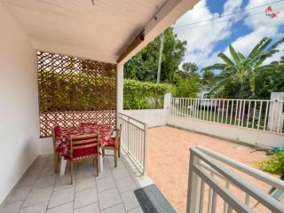 Maison confortable à Sainte-Anne avec vue mer - 9