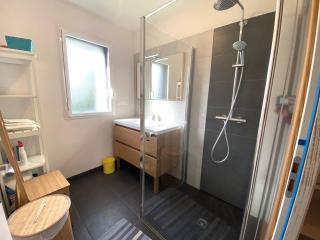 Superbe villa avec WIFI à 300m d'une plage de sable fin à l'ILE GRANDE - Ref 296 - 3