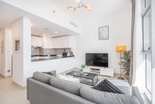 StayShort - Tranquil 1BR in Dubai South - Perfect for 2 - 3