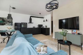 Elegant Apartment Zbożowa in Kraków with Parking by Noclegi Renters - 5