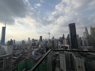 Axon Residence By Luxury Homestay - 4