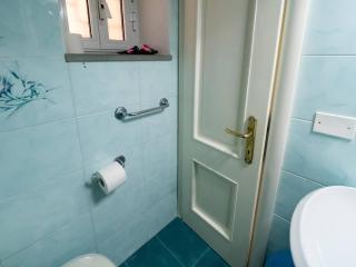 Picagetta Tiny Room with AC - 1