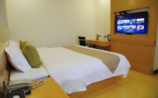 GreenTree Inn Xianning Tongshan Yangdu Avenue - 7