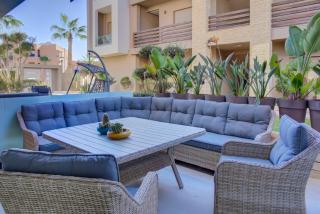 Charming Seaside Apartment with Pool & Direct Beach Access - 6