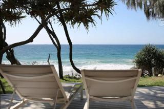 Seaside Serenity - Luxury Beachfront Home - 0